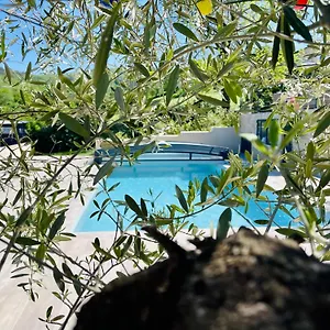 Hébergement de vacances Le Grand Chacel